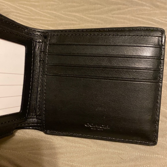 ✅Men’s Coach Double Wallet new with tags 🏷 !!!!!✅ - Picture 7 of 10